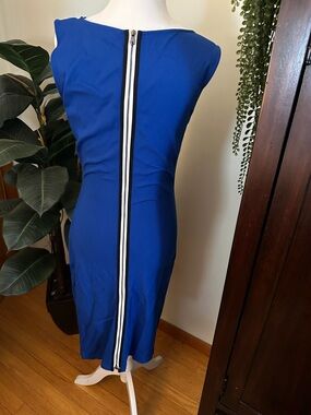 Kenneth Cole New York Royal Blue Dress with Black and White Trim zipper detail